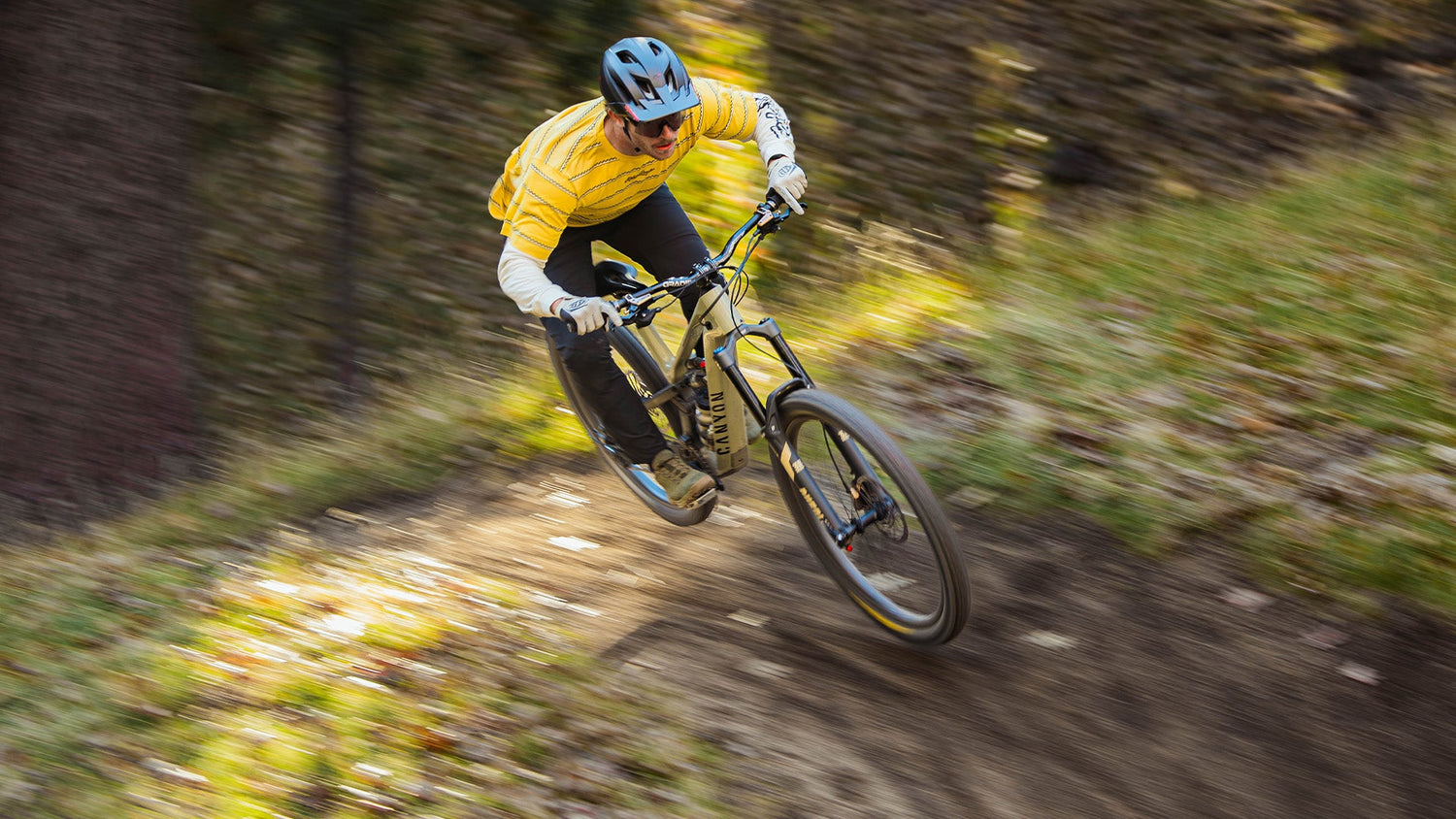 Flowline SE Helmets