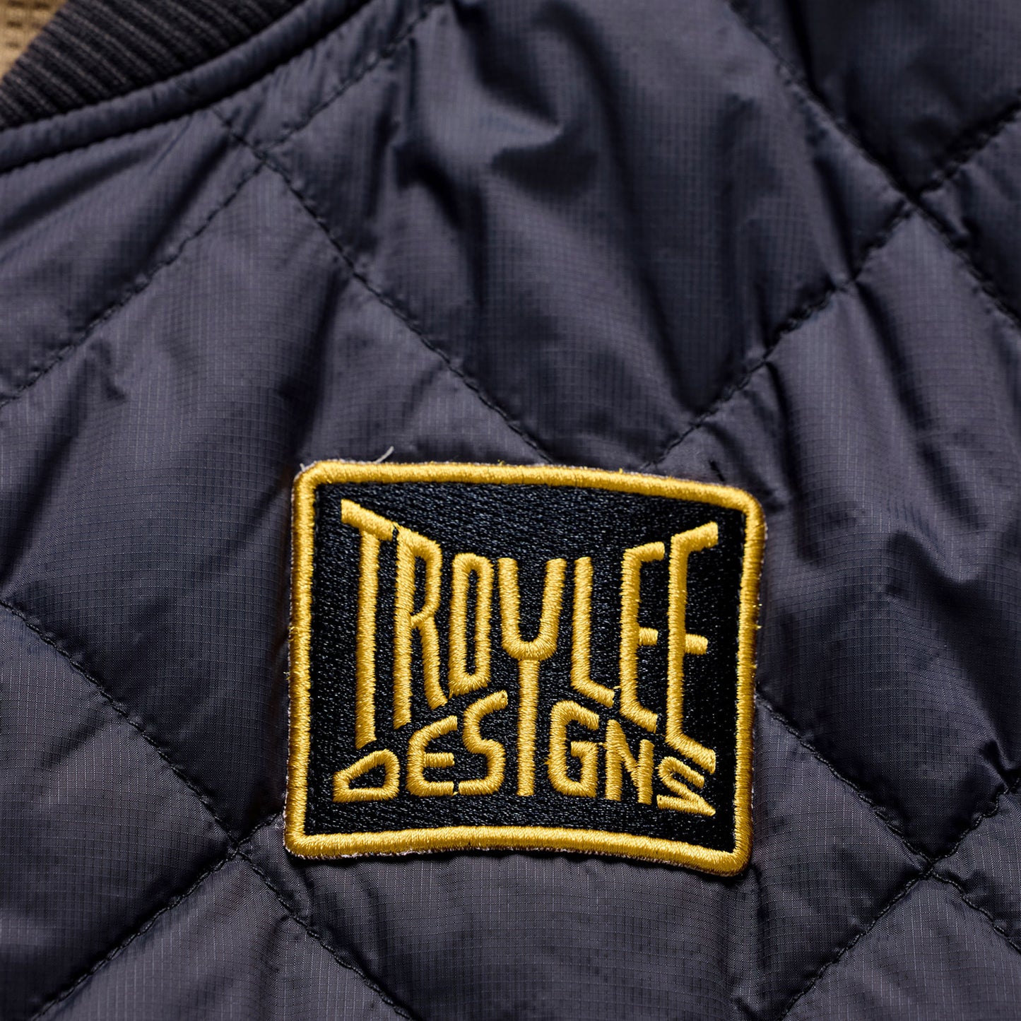 Ruckus Ride Vest Mono Carbon