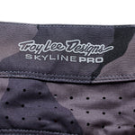 Skyline Pro Short X BN3TH Liner Flow Camo Carbon