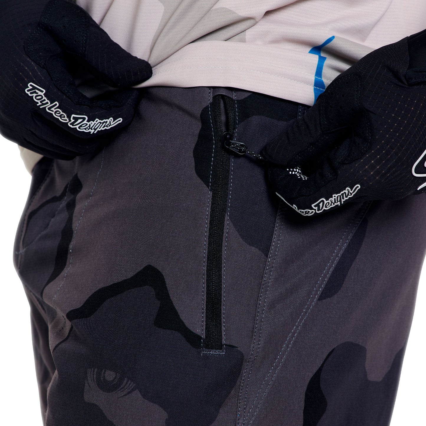 Skyline Pro Short X BN3TH Liner Flow Camo Carbon