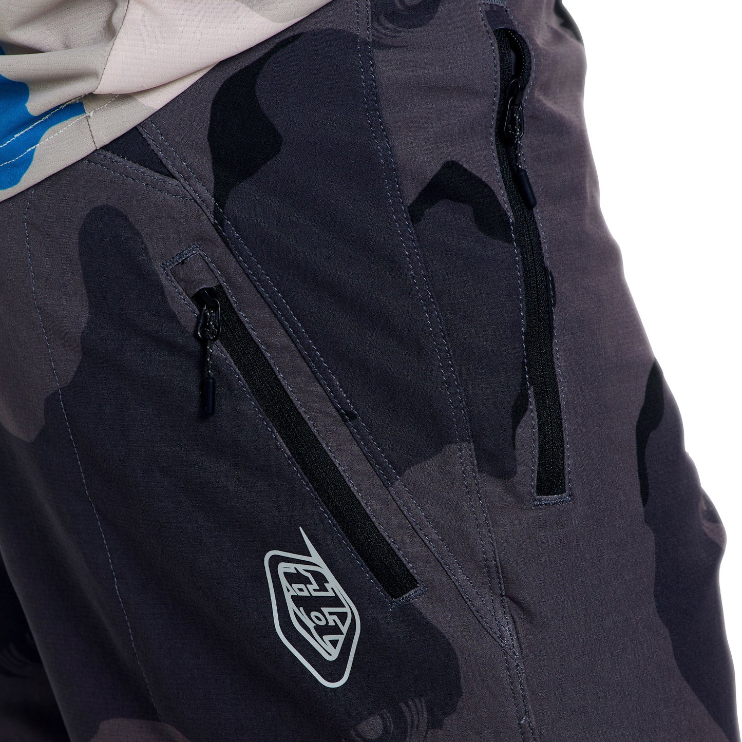 Skyline Pro Short X BN3TH Liner Flow Camo Carbon