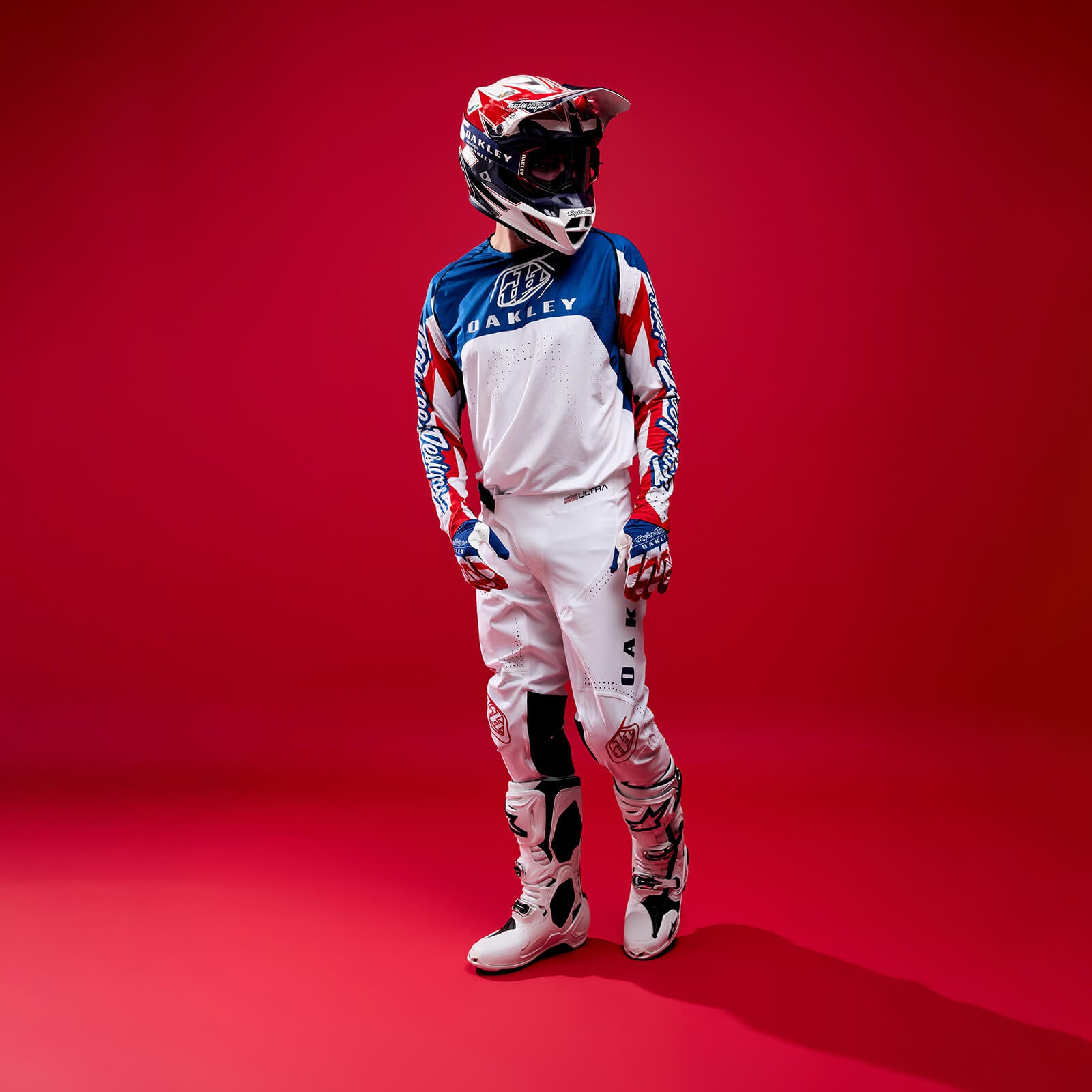 Featured Kit Troy Lee Designs x Oakley Vision collab