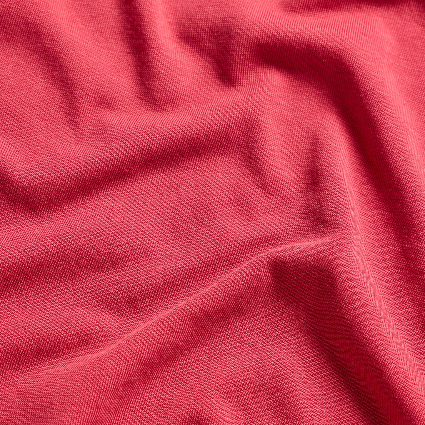 Skyline Ride SS Tee Feathered Ember Red