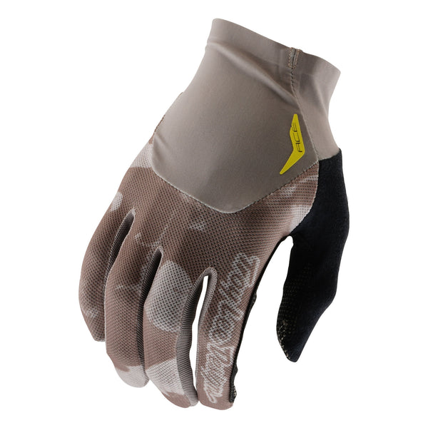 tld_b25d1_ace_glove_scrubland_