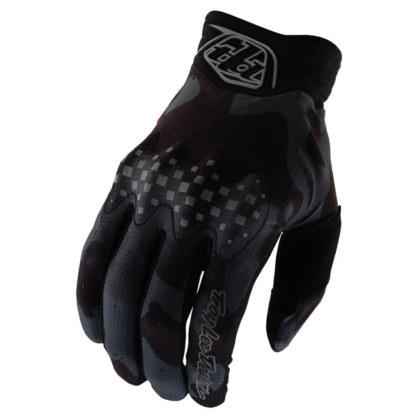 tld_b25d1_gambit_glove_blotted