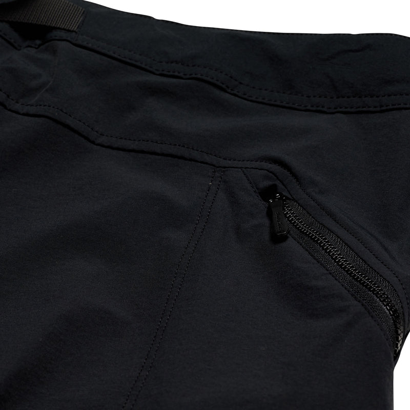 Youth Skyline Trail Short Shell Mono Black