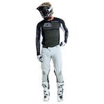 SE Pro Pant Solo Chalk